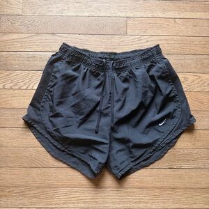 Nike black running shorts #runningessentials